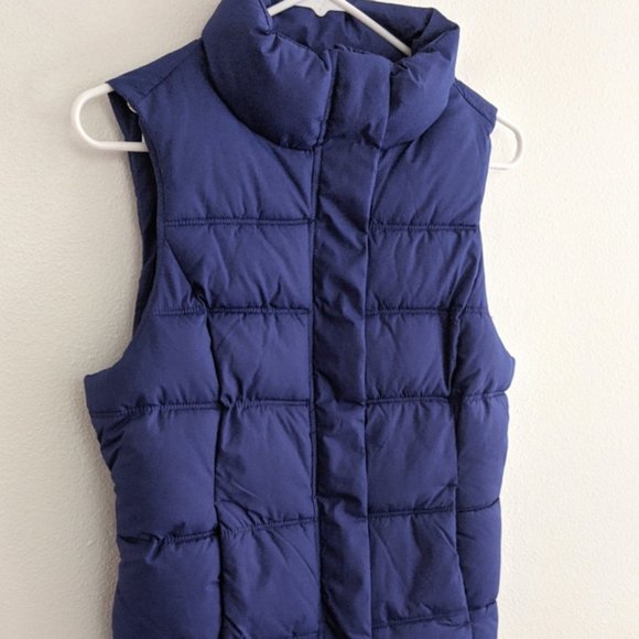 NWT Gap Women's Cobalt Blue Puffer Collared Quilted Down Vest Size Small - Picture 2 of 6